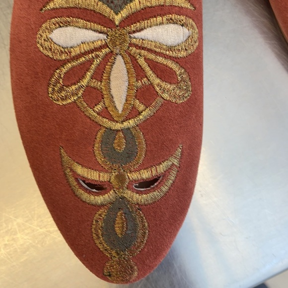 Bird of Flight embroidered suede flats. New in box from Sundance! - Picture 2 of 8